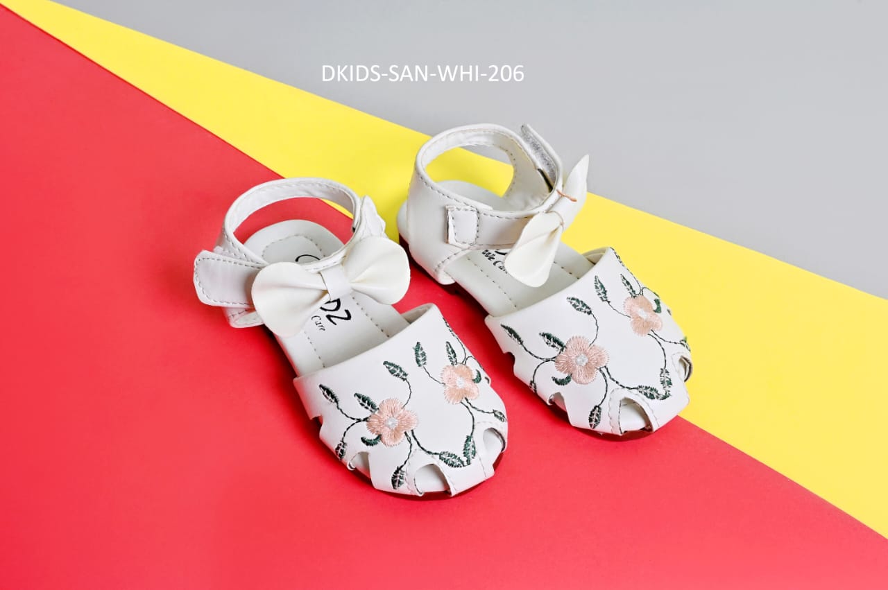 Latest Stylish Baby Girl Shoes 2025 – Cute, Comfy & Cool for Every Step for baby girl