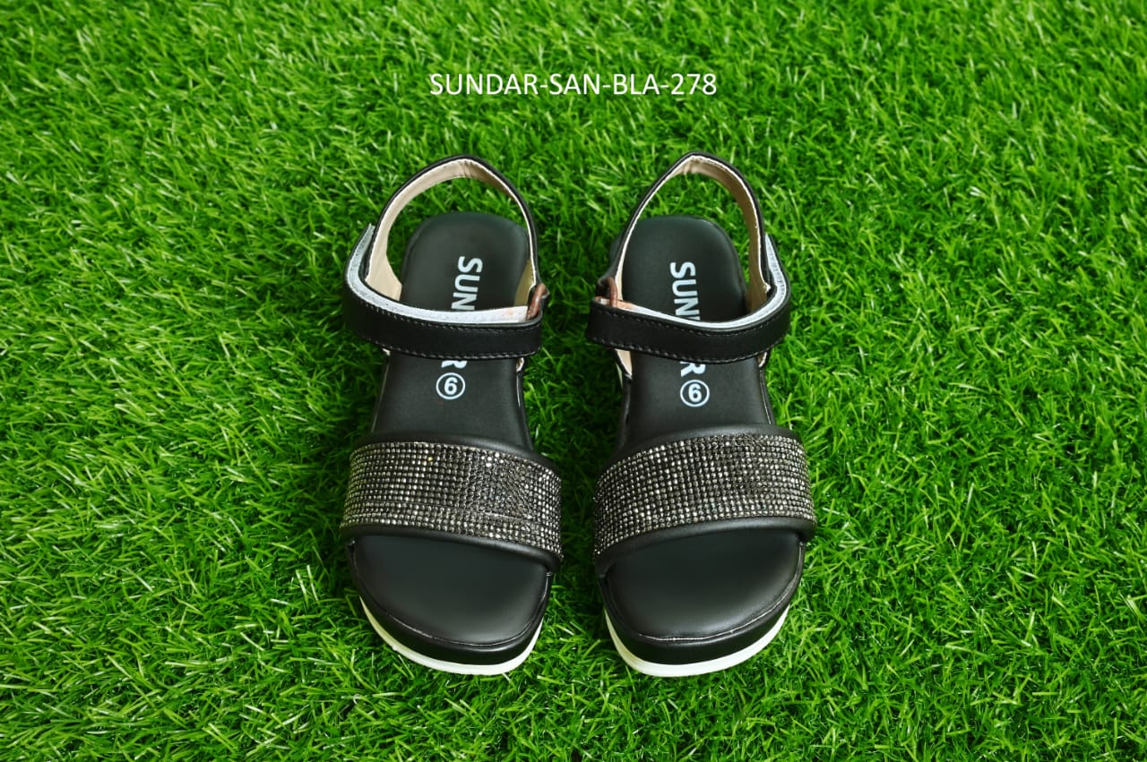 Kids Sandals – Durable, Stylish & Comfortable Footwear for Everyday Adventures