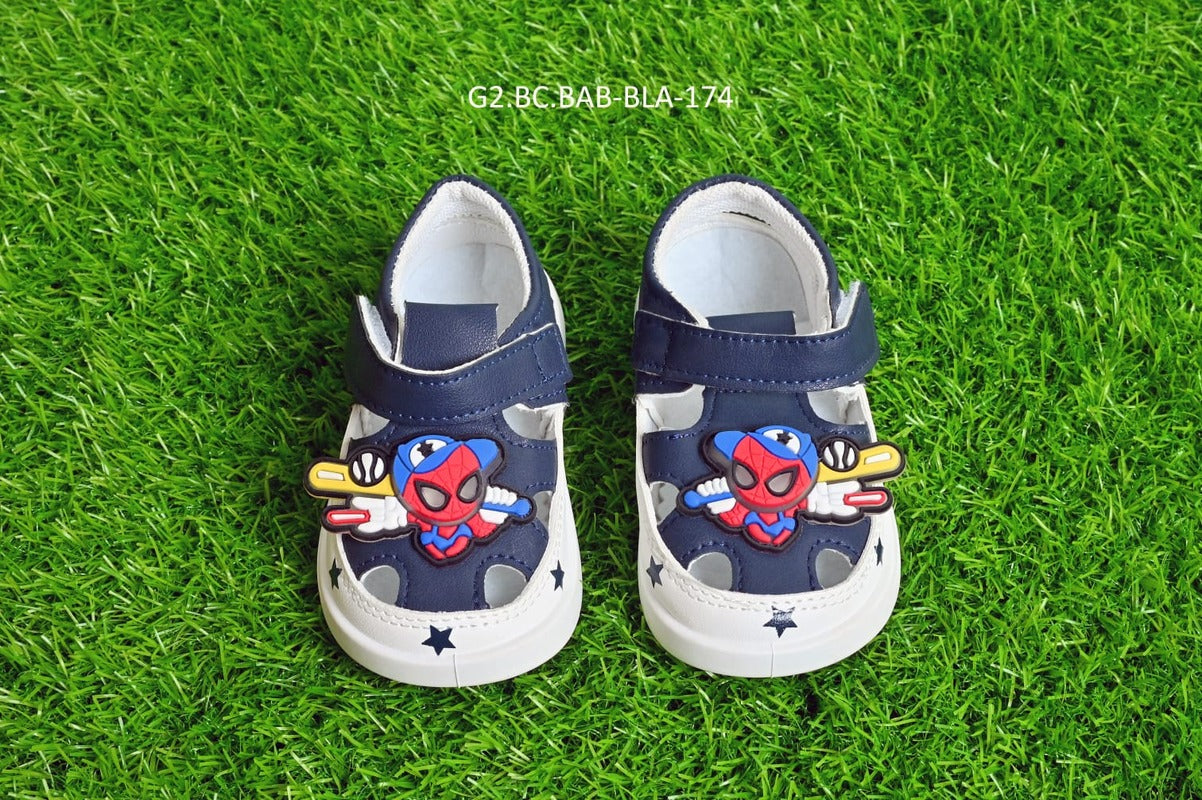 Trendy Kids Sandals 2025 – Stylish, Comfy & Durable Footwear for Every Adventure