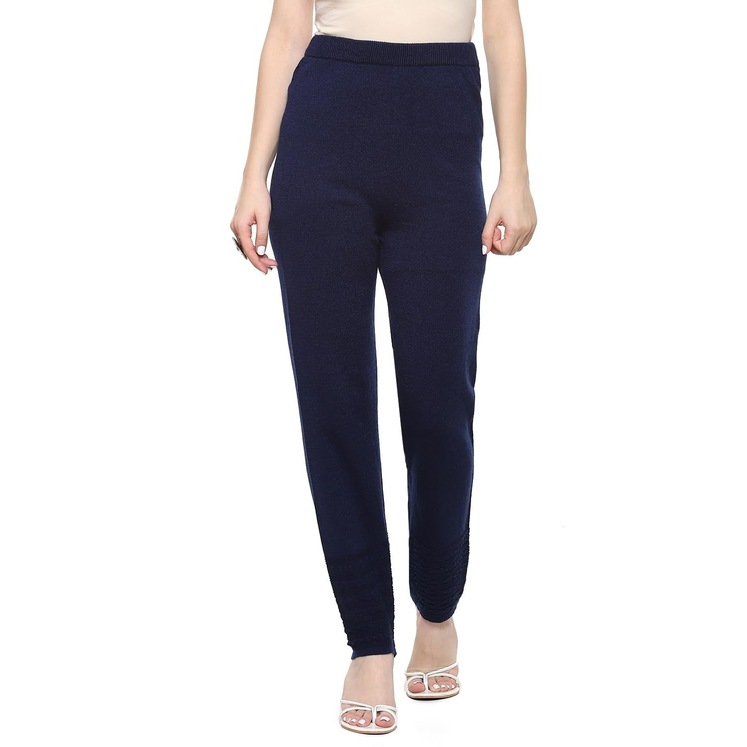 Slim-fit stretch pants for women – stylish everyday wear