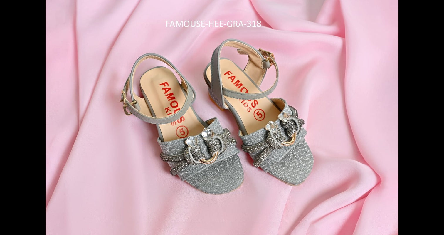 Latest Stylish Baby Girl Shoes 2025 – Cute, Comfy & Cool for Every Step